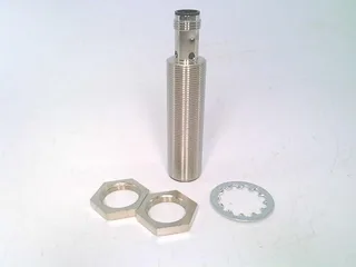 Omron E2BM18LS08M1B1 — Proximity Sensors (image 2)