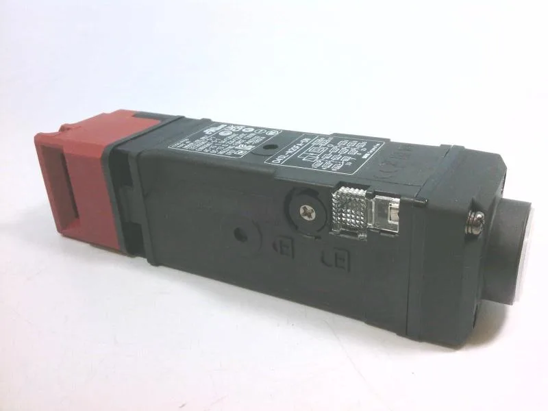 Omron D4SL-N2QFA-DN — Limit Switches