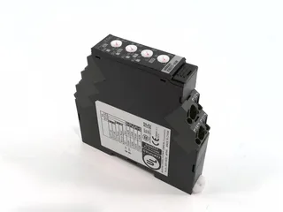 Omron K8DT-AW3CD — Process / Temperature Controllers (image 5)