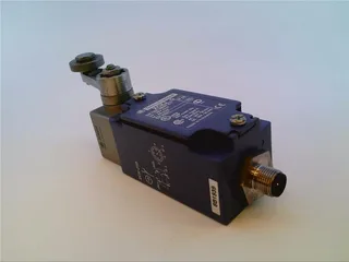 Schneider Electric XCKJ10513D — Limit Switches