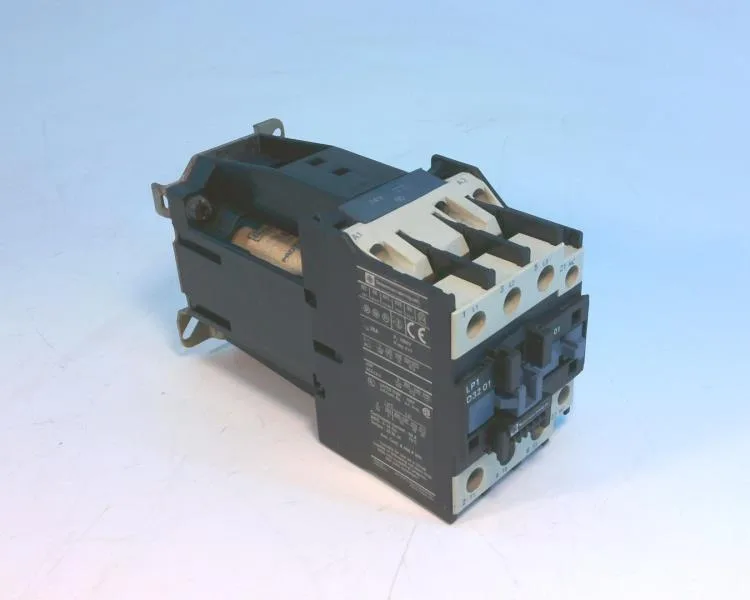 Schneider Electric LP1D3201BD — Contactors