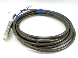 Omron E2F-X1R5Y1-G