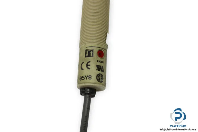 Omron E3F2-R2Z2 — Photoelectric Sensors (image 4)