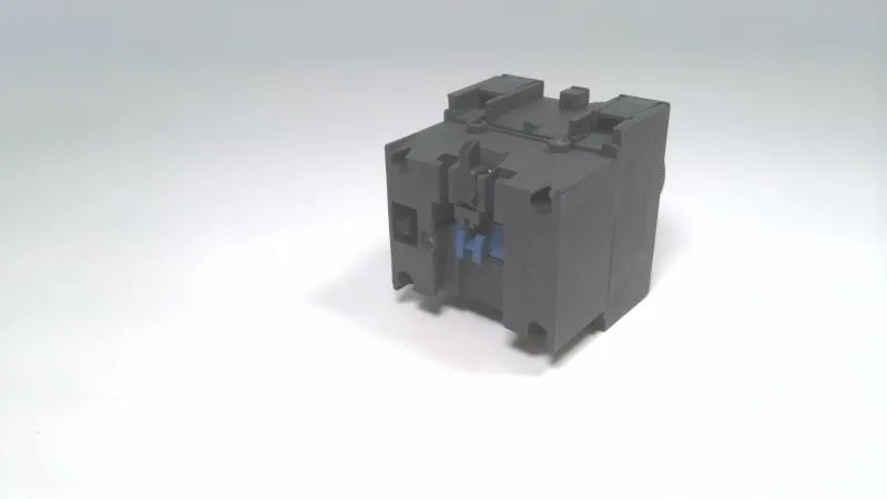 Schneider Electric LADR03 (image 4)