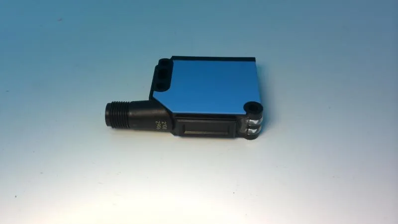 SICK WL11-2P2430F38S03 — Photoelectric Sensors (image 2)