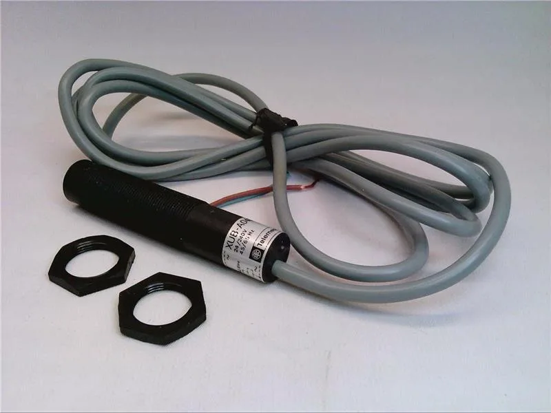 Schneider Electric XUB-A040114 — Proximity Sensors (image 2)
