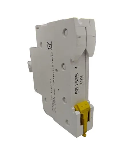 Schneider Electric A9N15646 (image 2)