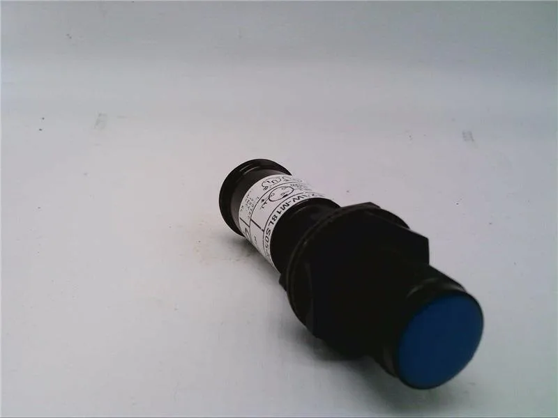 Omron E2AW-M18LS05-MN3-T1 — Proximity Sensors (image 2)