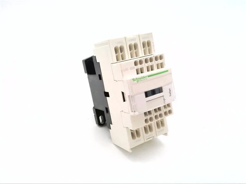 Schneider Electric CAD323P7 (image 2)