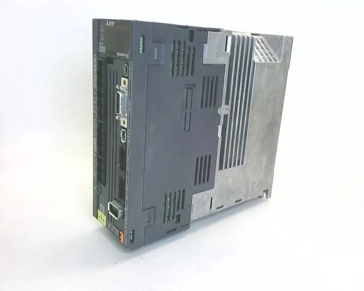 Mitsubishi Electric MR-J4-100B — Servo Drives (image 2)