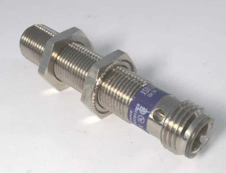 Schneider Electric XS612B1MAU20 — Proximity Sensors