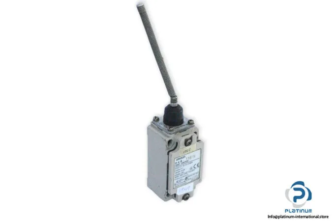 Omron D4B-1181N — Limit Switches (image 2)