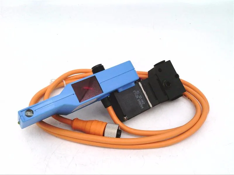 SICK WTR1-P721A40 — Photoelectric Sensors