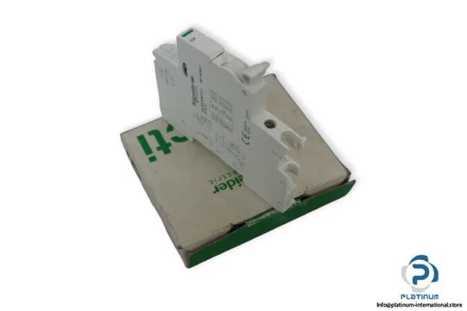 Schneider Electric A9A26924 (image 2)