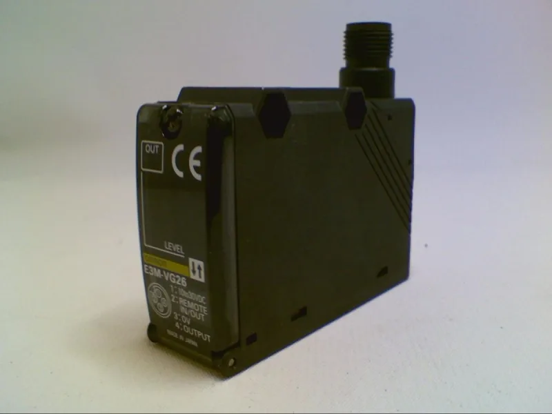 Omron E3M-VG21 — Photoelectric Sensors
