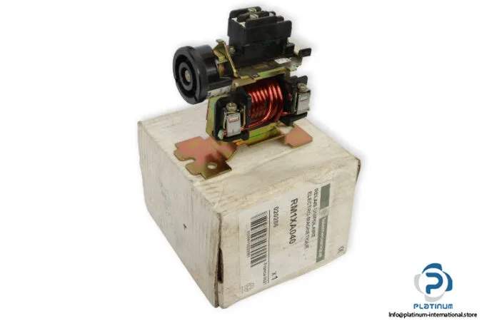 Schneider Electric RM1XA040 — General Purpose Relays (image 2)