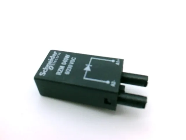 Schneider Electric RZM040W (image 3)