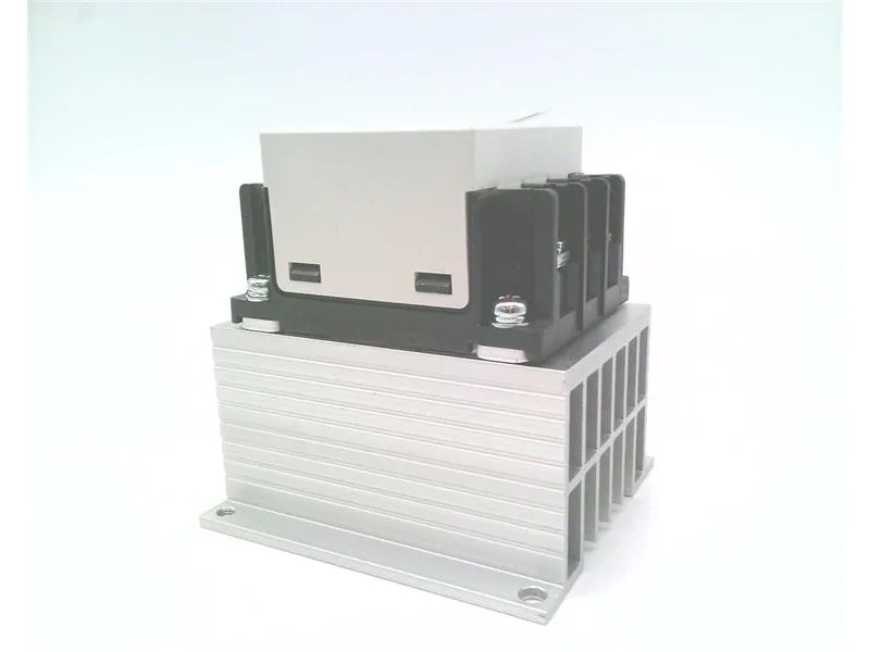 Fuji Electric SS302E-3Z-D3/F — Contactors (image 2)