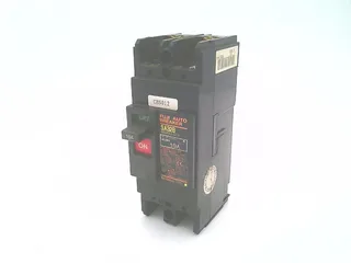 Fuji Electric SA32B-10 — Molded Case Circuit Breakers (MCCB) (image 2)