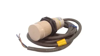 Omron E2K-X15MY1 — Proximity Sensors (image 2)