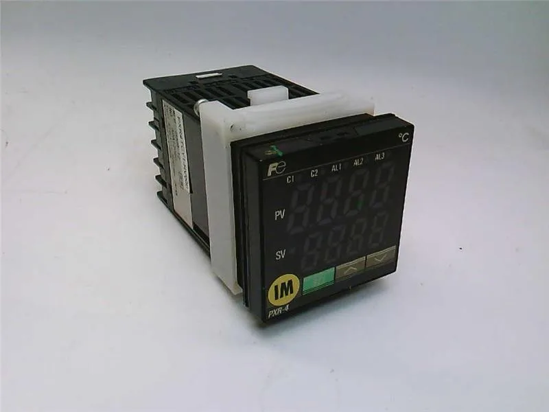 Fuji Electric PXR4-TCY1-HV000 — Process / Temperature Controllers