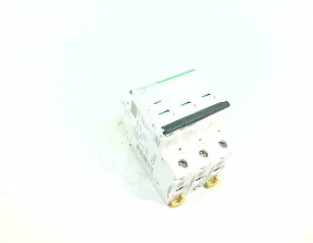 Schneider Electric A9F79320 (image 4)