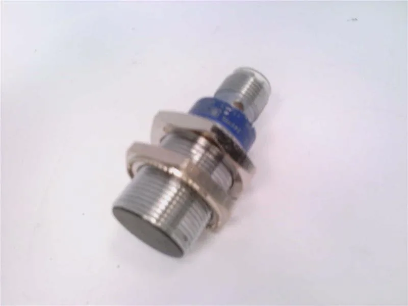 Schneider Electric XS1N18PA340D — Proximity Sensors (image 4)
