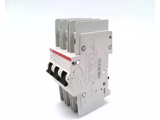 ABB SU203M-K4 — 3-Pole MCB (DIN Rail) (image 4)