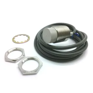 Omron E2E-X18ME2 2M — Proximity Sensors