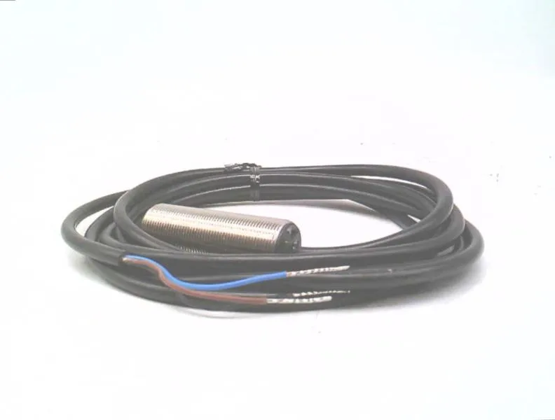 Schneider Electric XS1-D18PA140D — Proximity Sensors