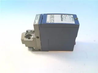 Schneider Electric XMLA070D1S11 — Pressure Sensors (image 2)
