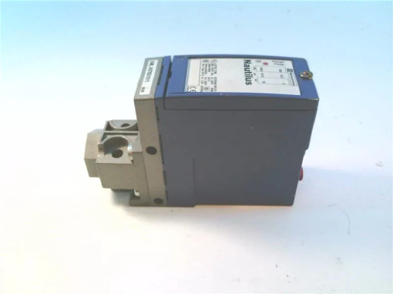 Schneider Electric XMLA070D1S11 — Pressure Sensors (image 2)