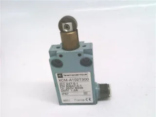 Schneider Electric XCM-A102T300 — Limit Switches (image 2)