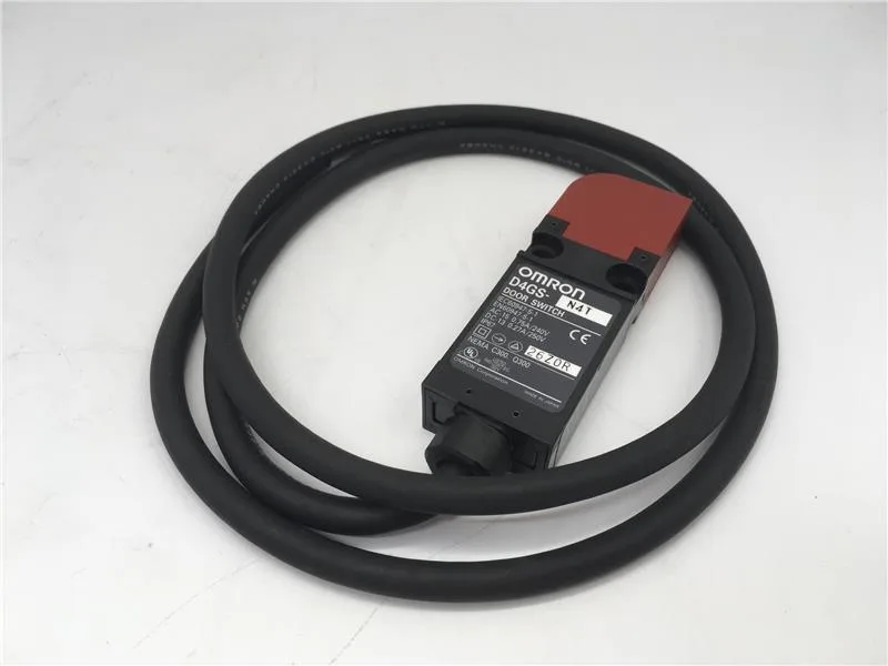 Omron D4GS-N3R — Limit Switches