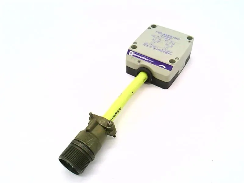 Schneider Electric E1756 — Inductive Proximity Sensors
