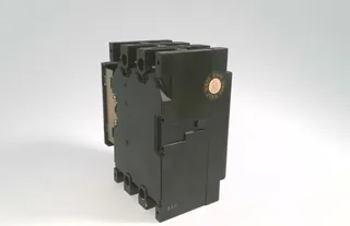 Fuji Electric SA33-30A — Molded Case Circuit Breakers (MCCB) (image 2)