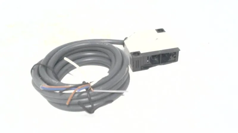 Omron E3JK-R4M1-ZH — Photoelectric Sensors (image 2)