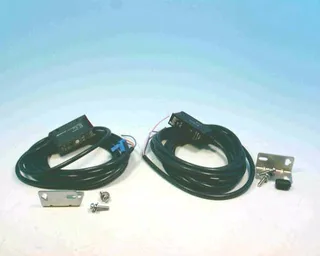 Omron E3S-AT41 — Photoelectric Sensors