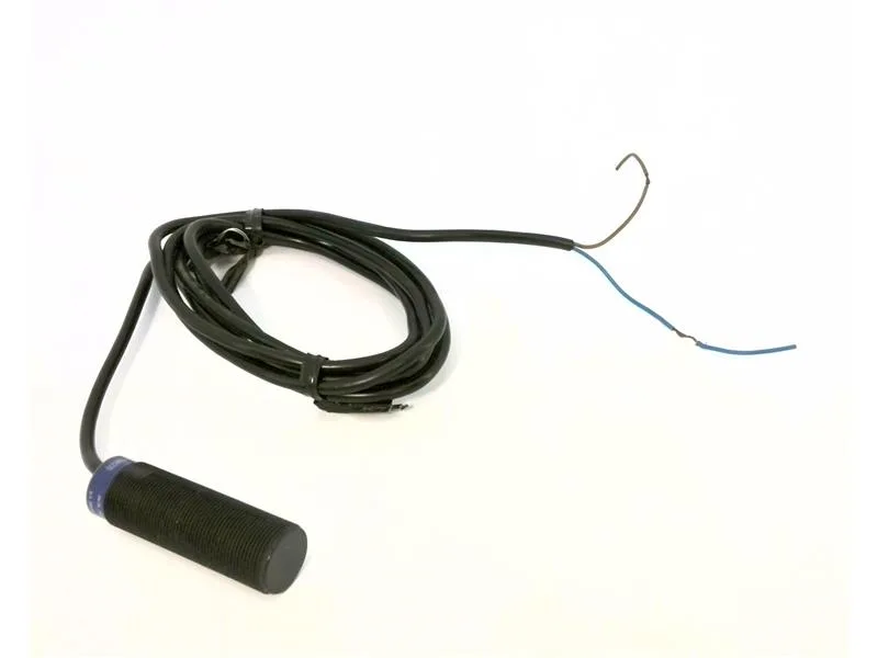 Schneider Electric XS3P18MB230 — Proximity Sensors (image 2)