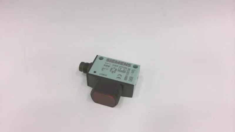 Siemens 3RG7421-7AB00 — Photoelectric Sensors (image 2)