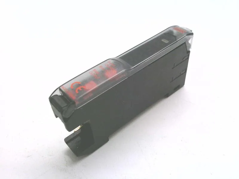 Omron E3XDA8 — Photoelectric Sensors (image 2)