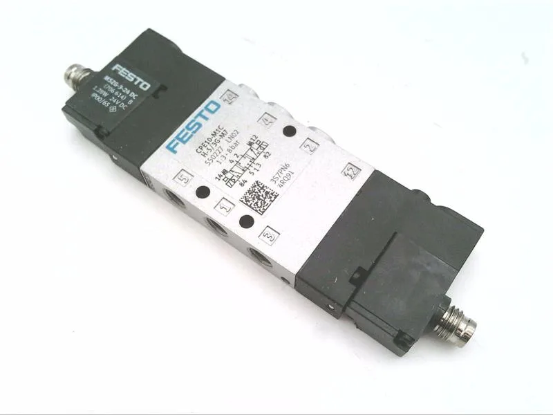 Festo CPE10-M1CH-5/3G-M7 — Solenoid & Directional Valves