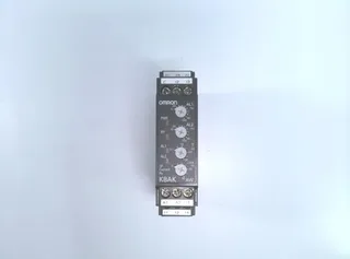 Omron K8AK-AW3 100-240VAC — Process / Temperature Controllers (image 3)