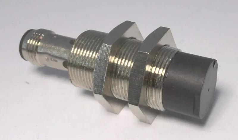 Omron E2B-M18KN16-M1-B2 — Proximity Sensors