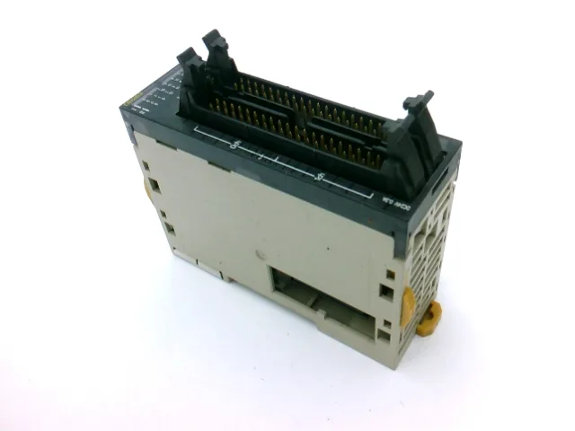 Omron CJ1W-OD263 — PLCs (Programmable Logic Controllers) (image 2)