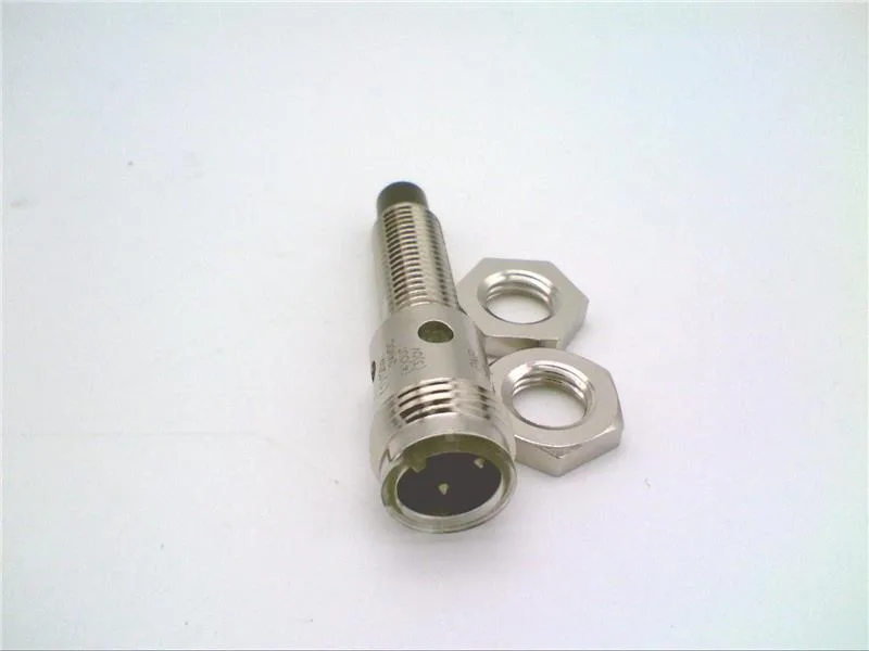 Omron E2A-M08KN04-M1-B1 — Proximity Sensors