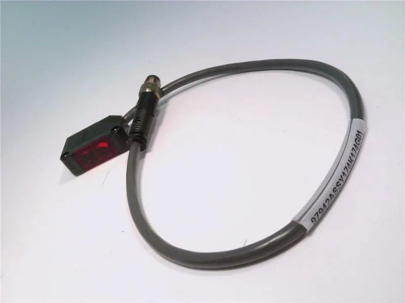 Omron E3Z-R81-J0SRW-P2 — Photoelectric Sensors