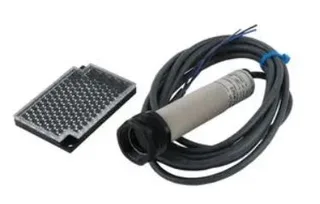 Omron E3F2-R2Z-2 2M — Photoelectric Sensors