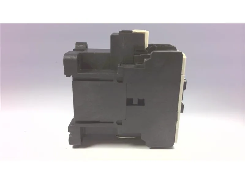 Fuji Electric SC-E05P-24VAC — Contactors (image 4)