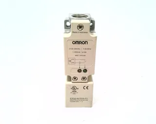 Omron E2Q2-N15Y4-51 — Proximity Sensors (image 2)